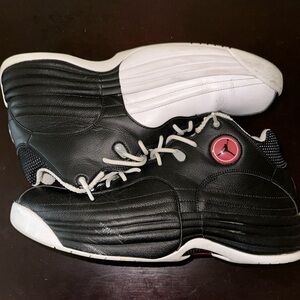 Team Jordan Basketball Shoe